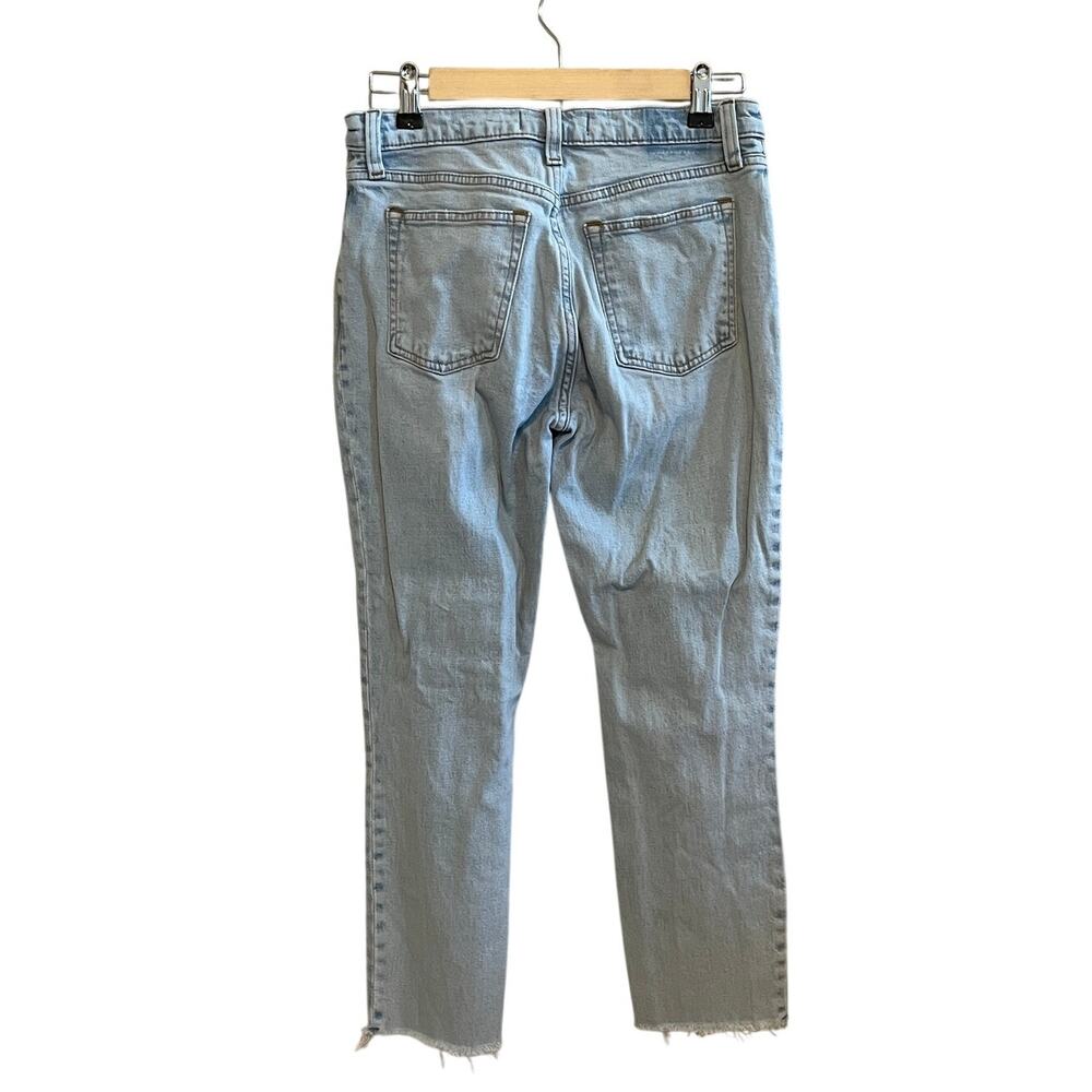 Abercrombie & Fitch A&F The Skinny High Rise Distressed Jeans Light Wash 27 / 4s - Picture 3 of 8